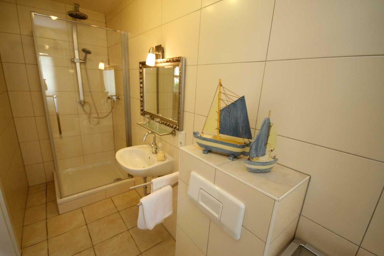 Strandvilla Rheingold - Ferienwohnung Miro Goehren  Ngoại thất bức ảnh